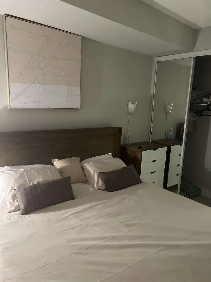 Cozy Fort York Condo Toronto Apartment
